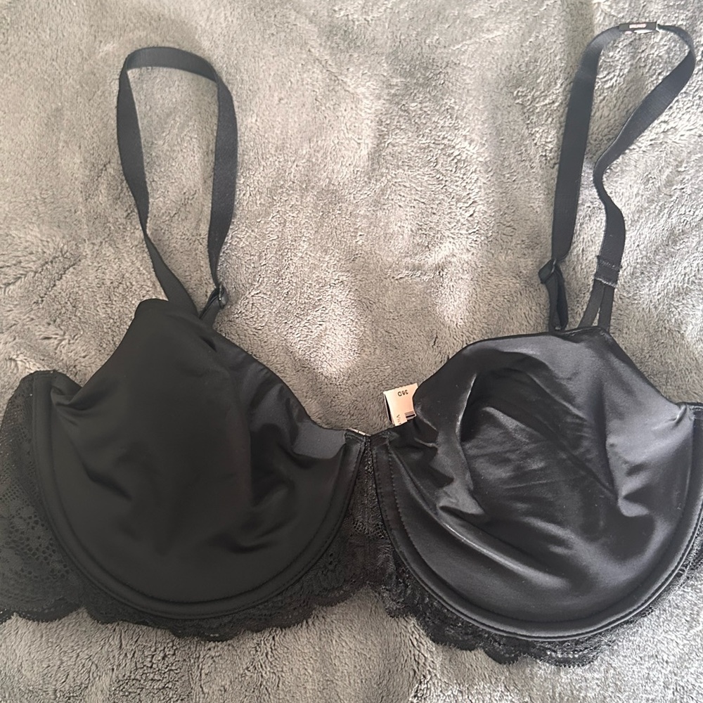 NWT Unlined Victoria’s Secret bra with wire